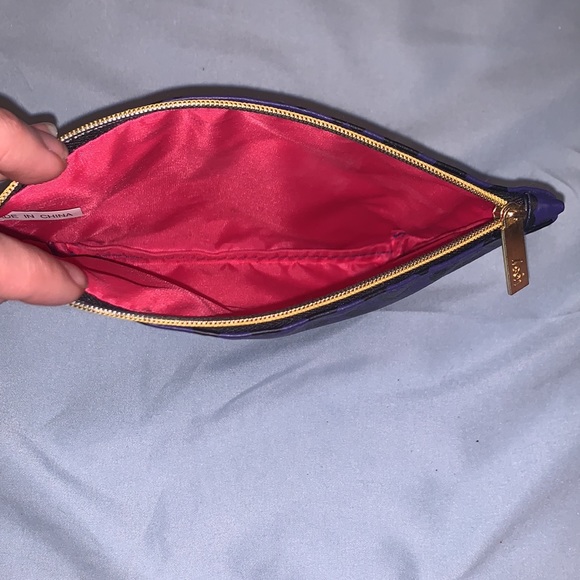 Makeup Bag - Picture 3 of 3